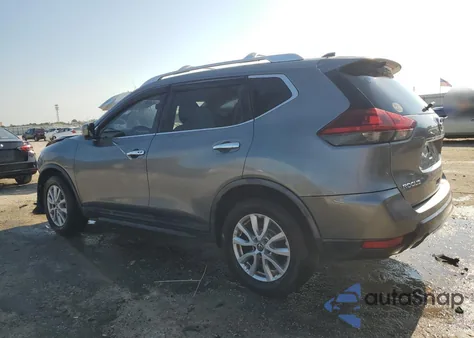 2017 Nissan Rogue S z USA, uszkodzony, nr VIN KNMAT2MT1HP559197